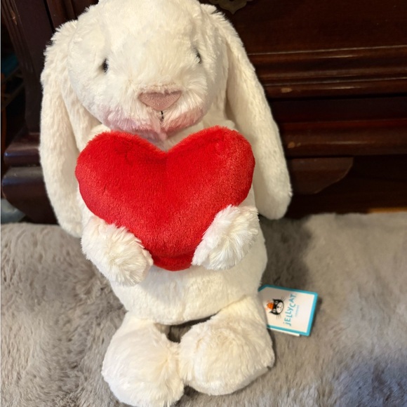 Jellycat Red Love Heart ❤️ Bunny - Picture 2 of 4